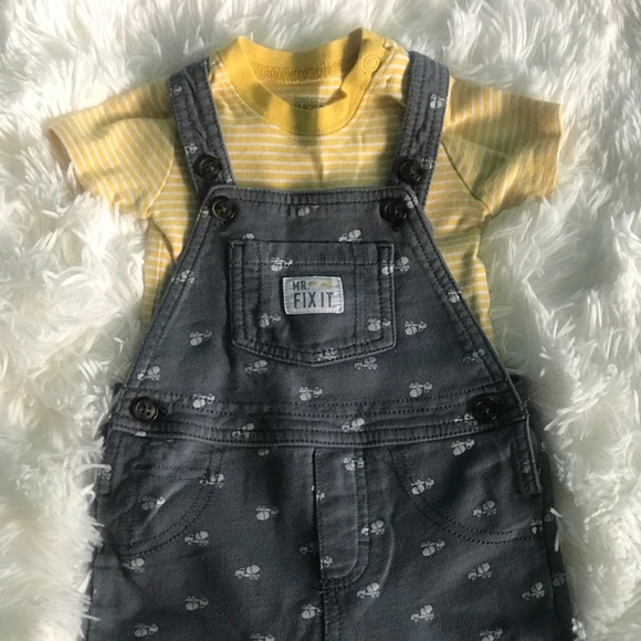 Carter/'s Just One You 9 months Mr Irresistible Red//Gray Set 2-pc set NWT